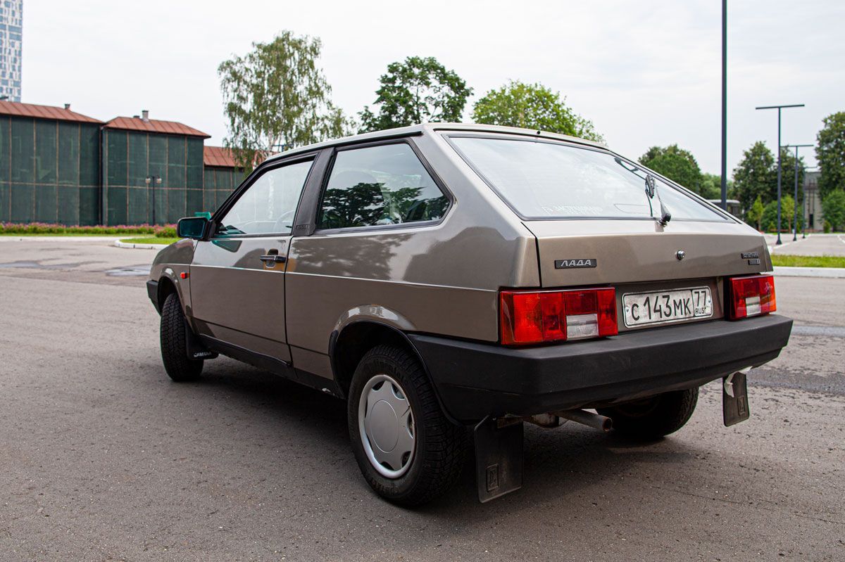 ВАЗ 21083 (1983-2004)